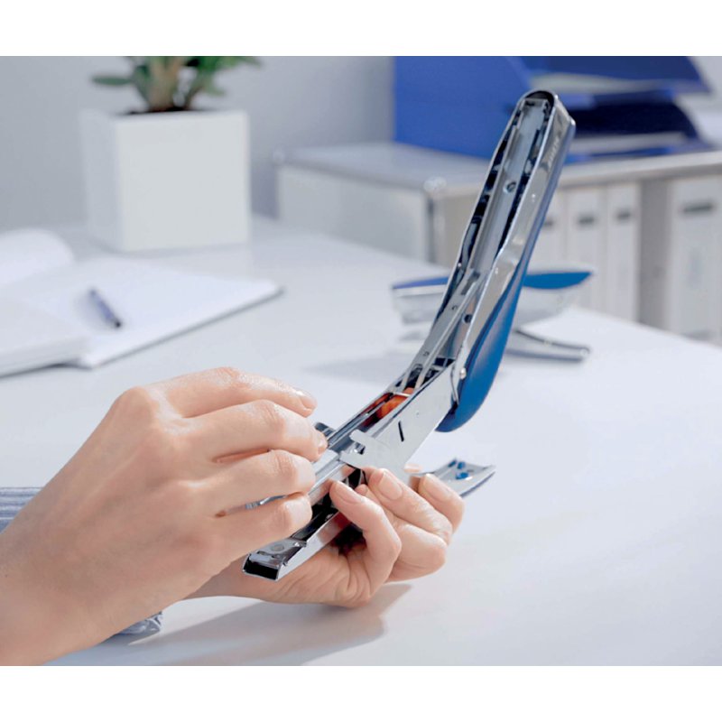 LEITZ agrafeuse 5548, capacité 30 feuilles, bleu
