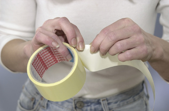 tesa dubbelzijdig plakband universeel, 50 mm × 10 m, beige