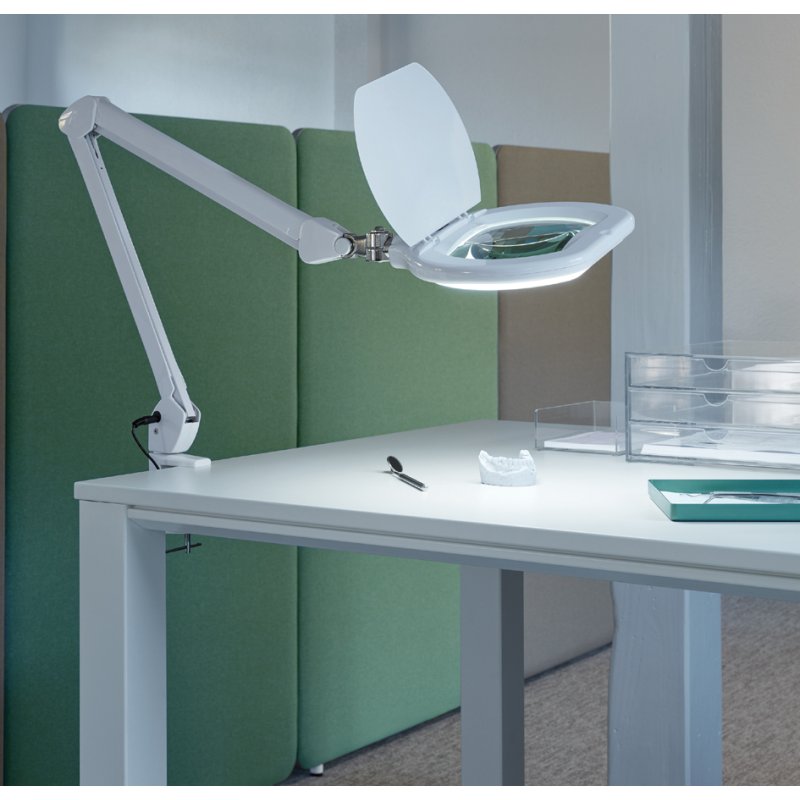 MAUL LED magnifier lamp MAULcrystal with clamp, white, 17W, 84 LEDs