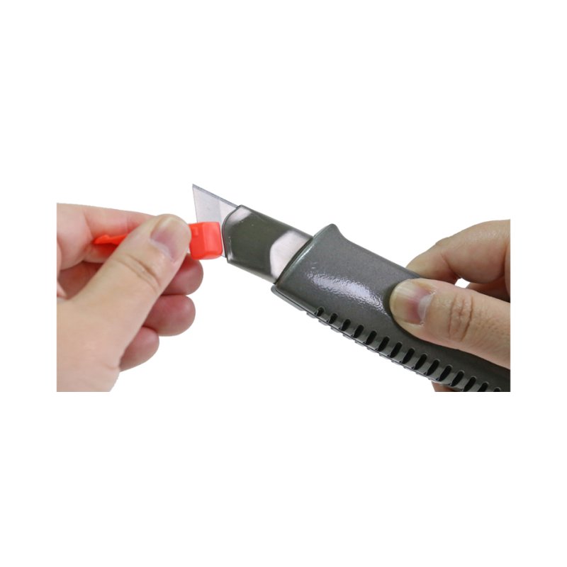 NT Cutter L-500GP Couteau Stanley, boîtier aluminium, anthracite, 18 mm