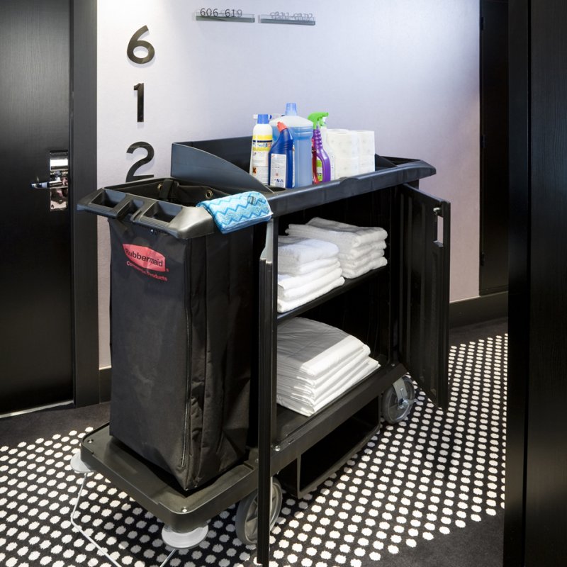 Rubbermaid chariot hôtel grand, PP, 3 compartiments de rangement, noir