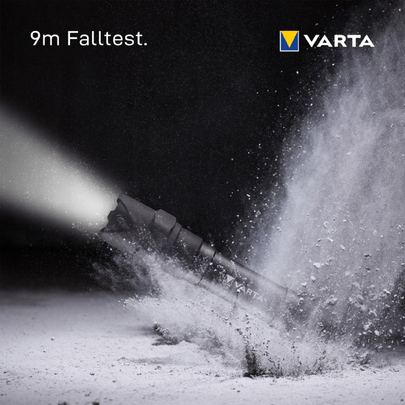 VARTA zaklamp Indestructible F30 Pro, 650 lumen, 279 m, incl. 6× AA batterijen