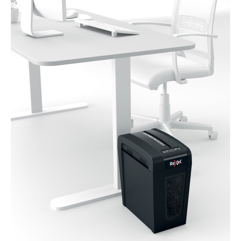 REXEL destructeur de papier Secure X8-SL, sécurité P-4, capacité 8 feuilles, noir