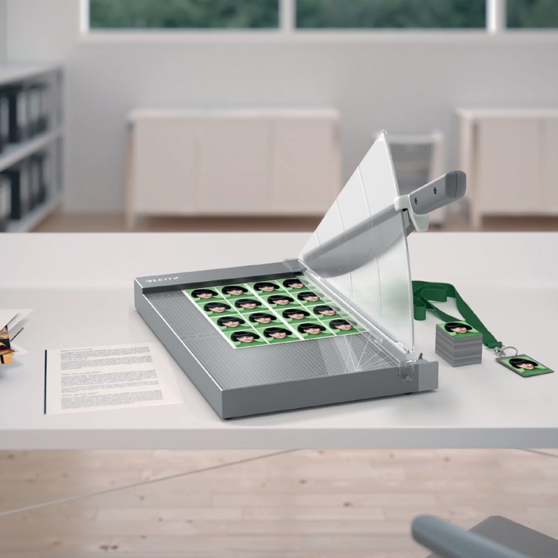LEITZ cisaille à levier Office Pro A4+, anthracite, 25 feuilles