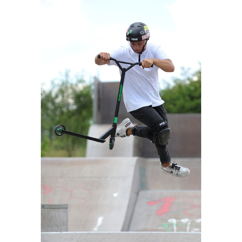 SCHILDKRÖT stuntstep Untwist Galaxy, plateau aluminium, roues PU 100 mm