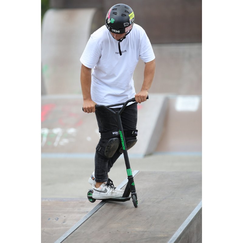 SCHILDKRÖT stuntstep Untwist Galaxy, plateau aluminium, roues PU 100 mm