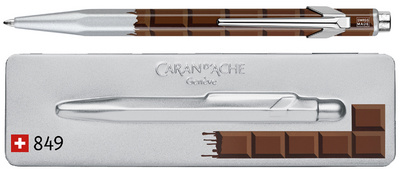 CARAN D'ACHE drukbalpen 849, chocolade kleur, navulbaar