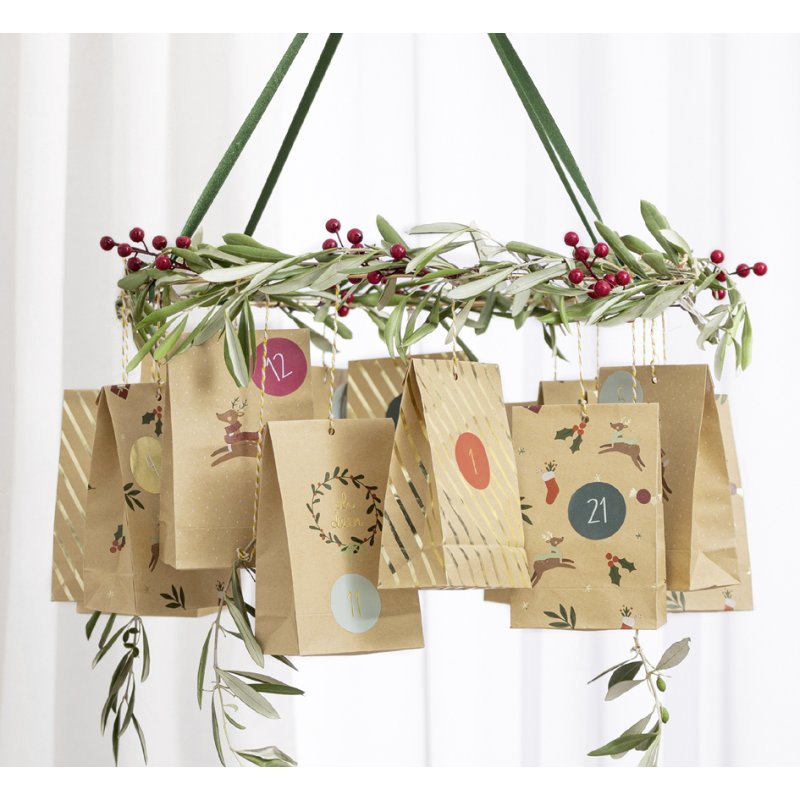 folia adventskalender OH DEER, 24 papieren zakjes, rendierpatroon, wit/goud