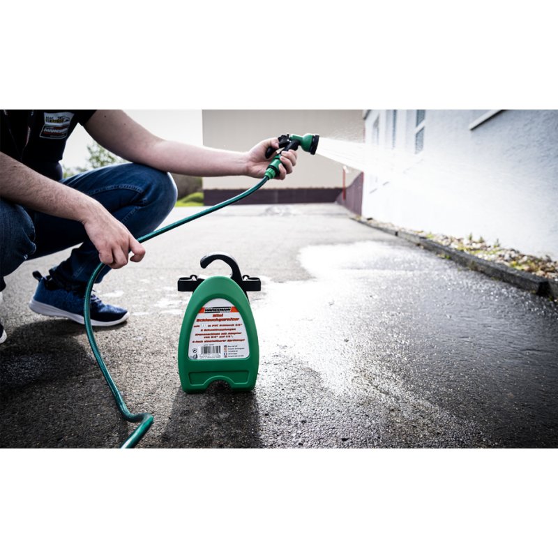BRÜDER MANNESMANN mini garden hose set, 10 metres, green, PVC