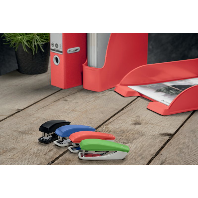 LEITZ Mini agrafeuse NeXXt Recycle, noir, 10 feuilles, 81% matière recyclée