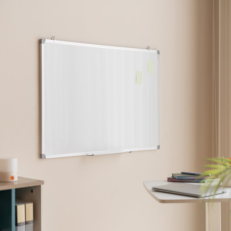 LogiLink whiteboard, lacquered, white, 900 × 600 mm, magnetic