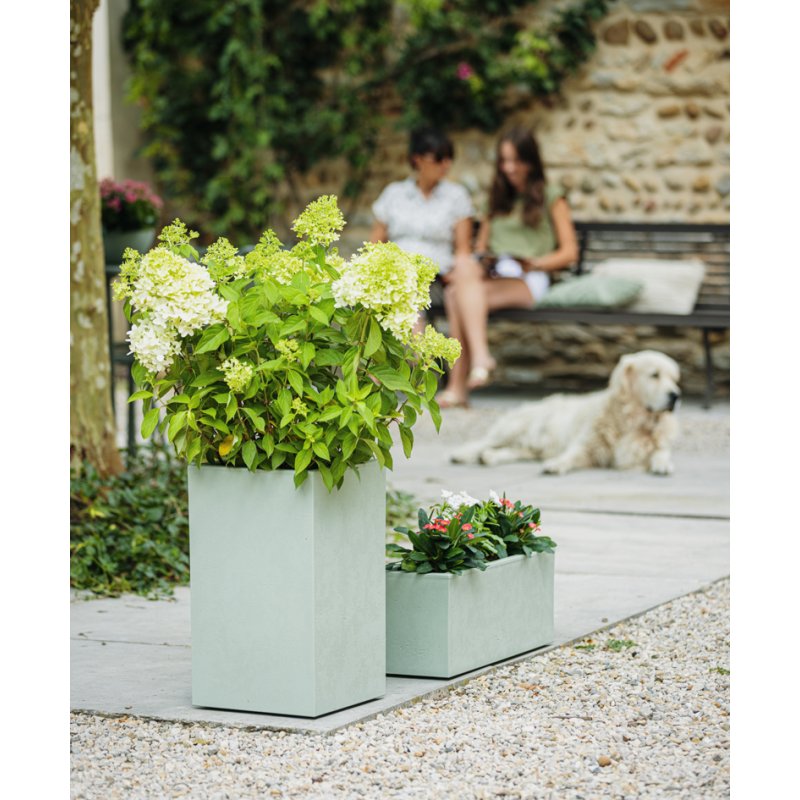 Poétic EDA bac à plantes BASALT UP, plastique aspect béton, vert amande, 36 litres