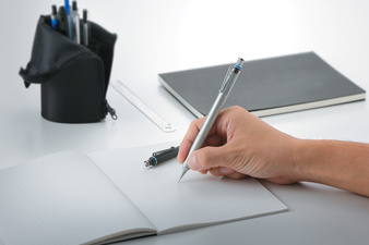 TOMBOW vulpotlood MONO graph fine, zwart, 0,5 mm