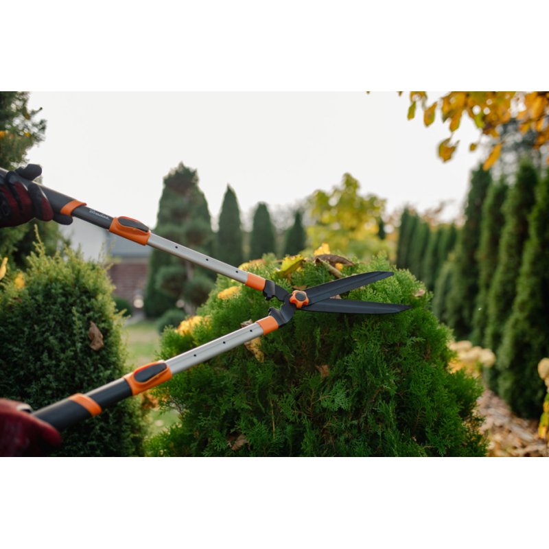Bradas hedge shears V-SERIES, black/orange, telescopic, blade length 235 mm, aluminium