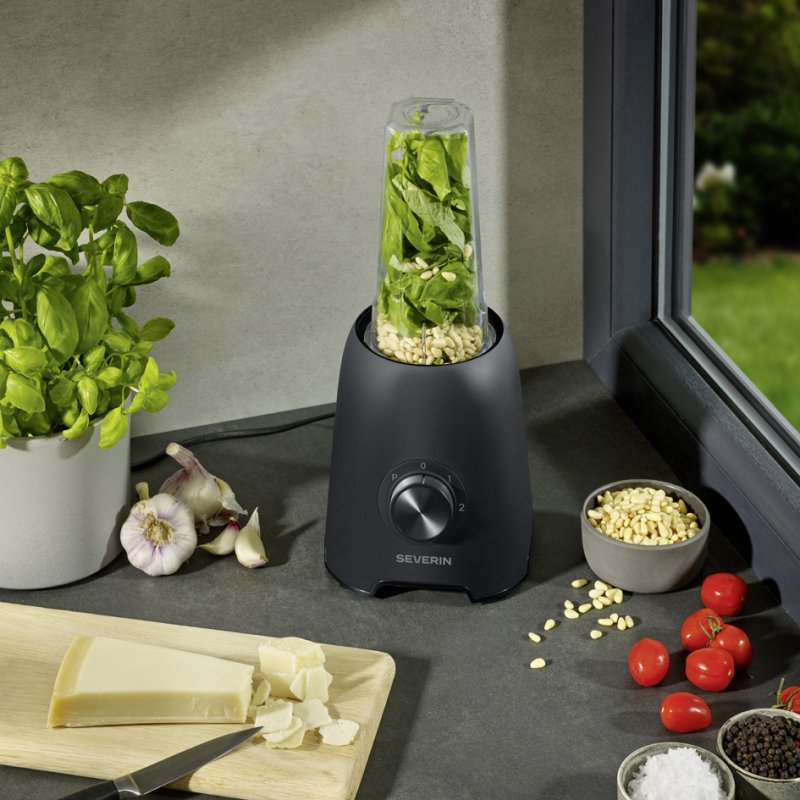SEVERIN stand mixer SM 3724, 600 watts, 1.5 litre glass jug, matt black
