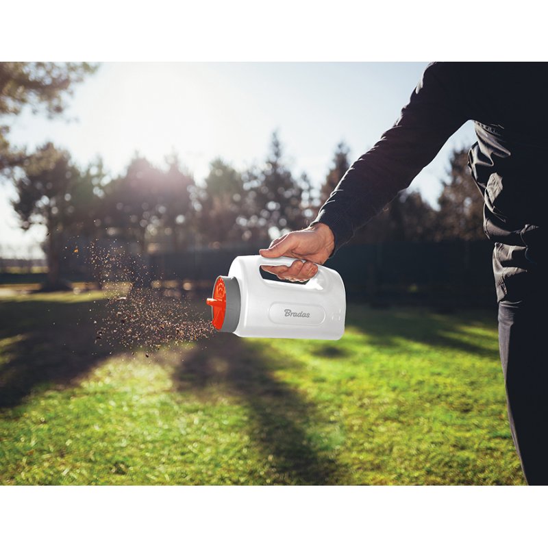 Bradas WHITE LINE seed spreader, 2 litres, white/anthracite, plastic