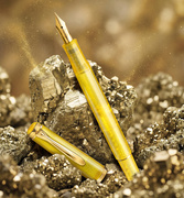 Pelikan fountain pen M 200 Pyrite, gold-plated steel nib, golden shine
